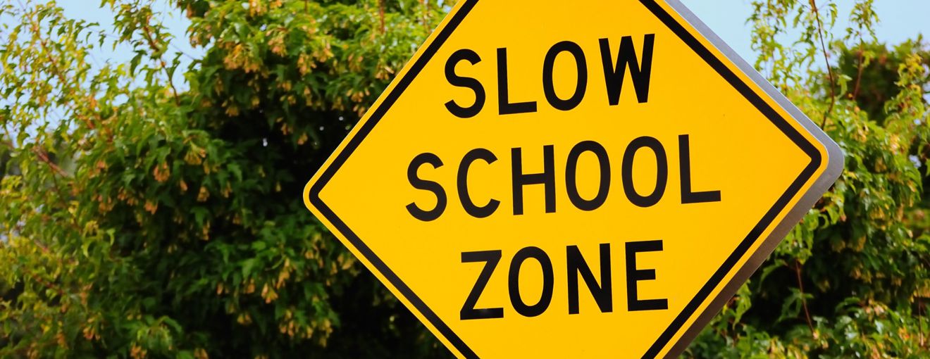 Yellow slow sign 